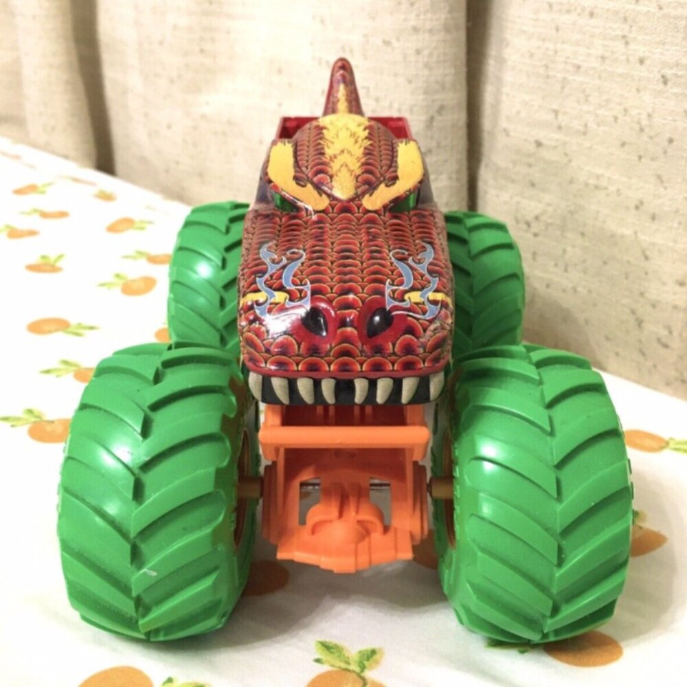 Meet your Posher, ToyTree!